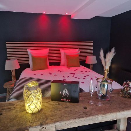 Au Fer A Cheval Hotell Gandelain Exteriör bild