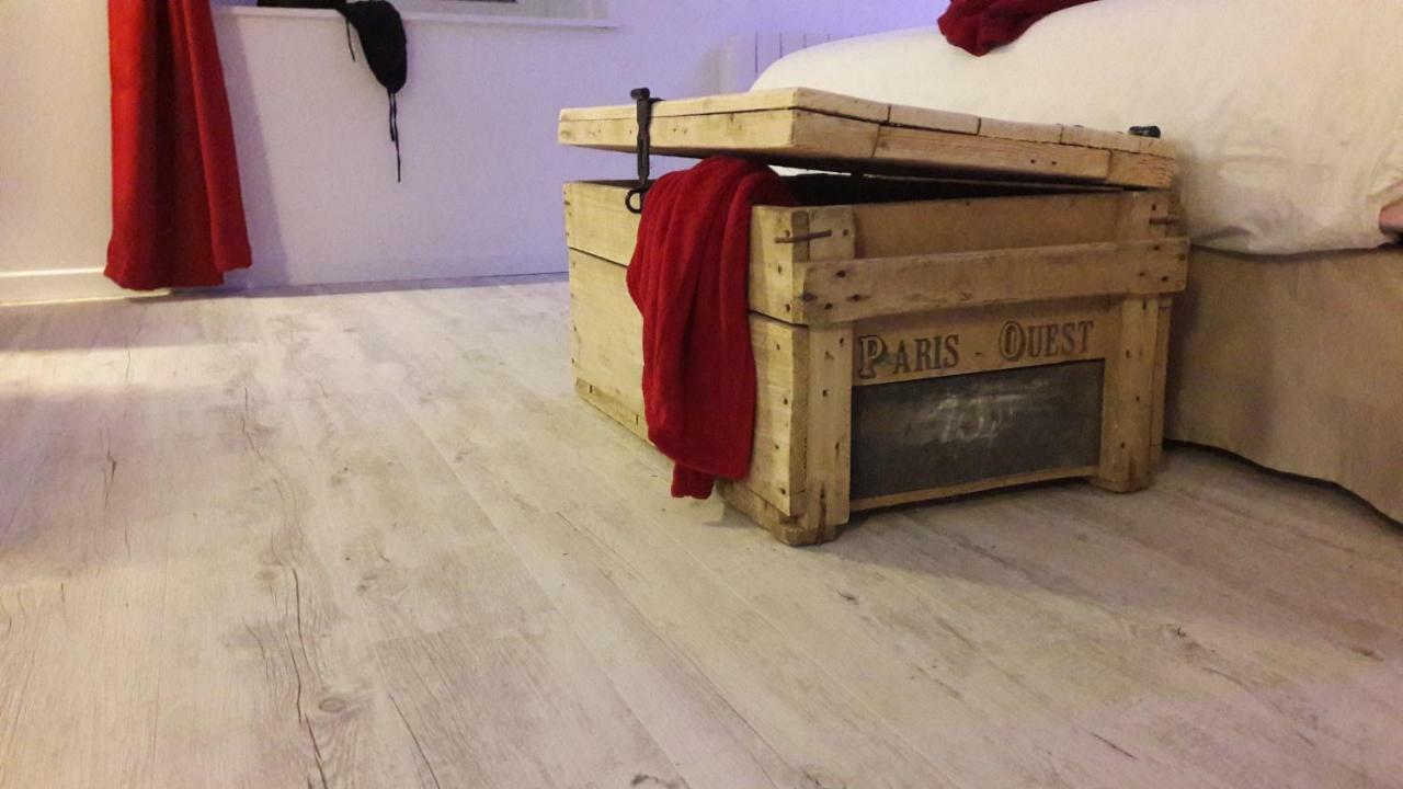 Au Fer A Cheval Hotell Gandelain Exteriör bild
