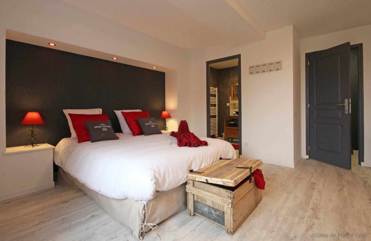 Au Fer A Cheval Hotell Gandelain Exteriör bild