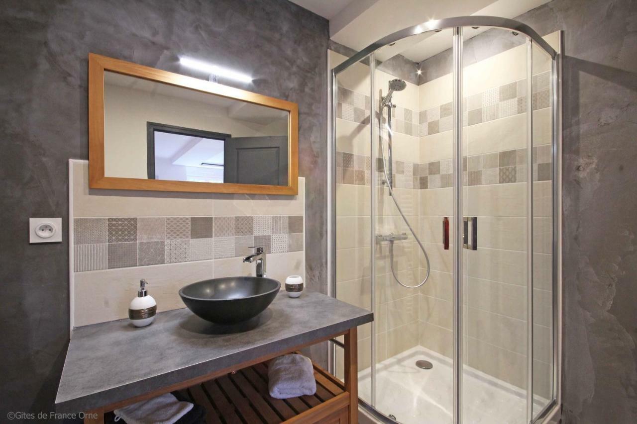Au Fer A Cheval Hotell Gandelain Exteriör bild